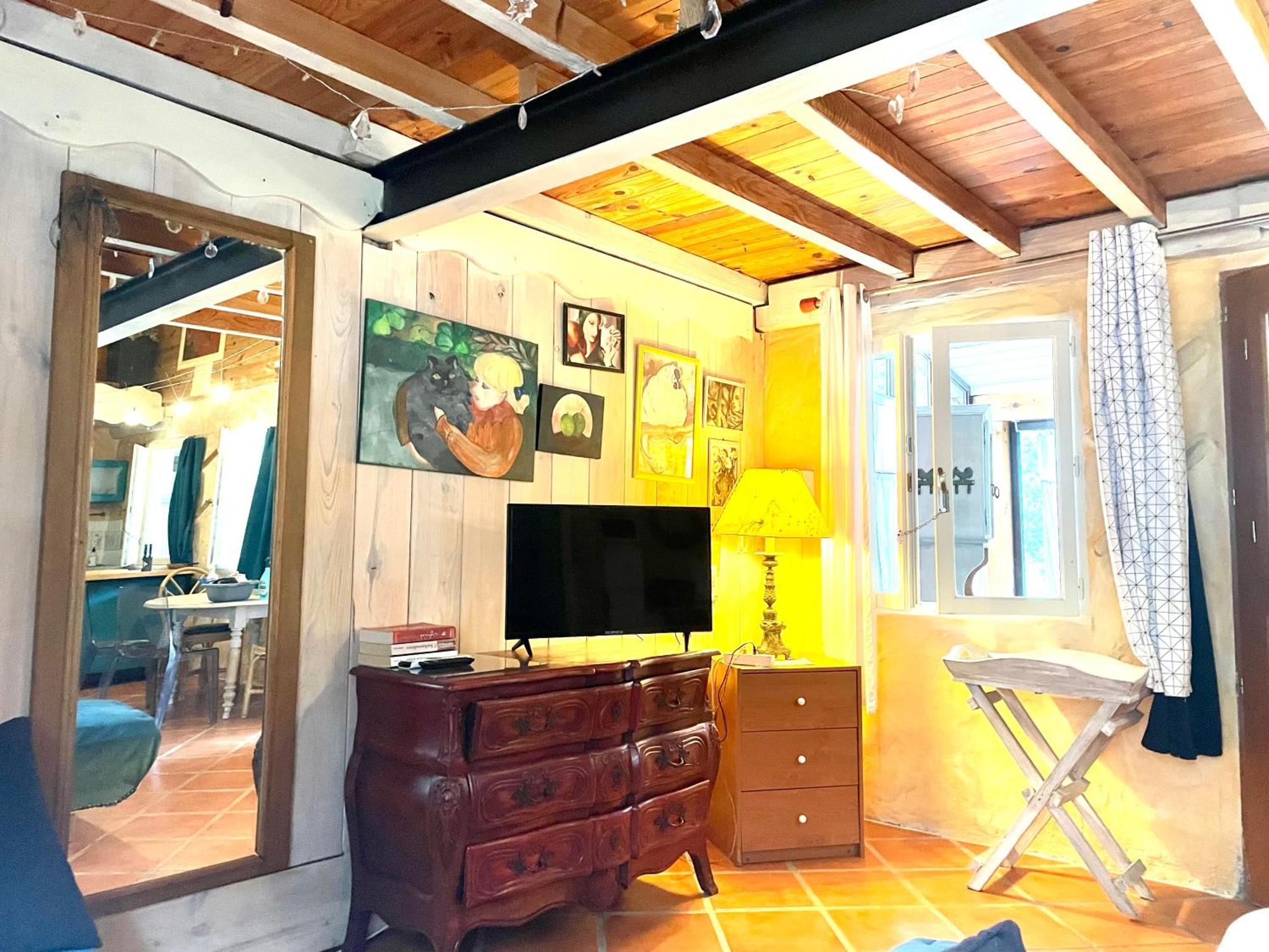 Domaine St Georges Villa Mosset Ruang foto